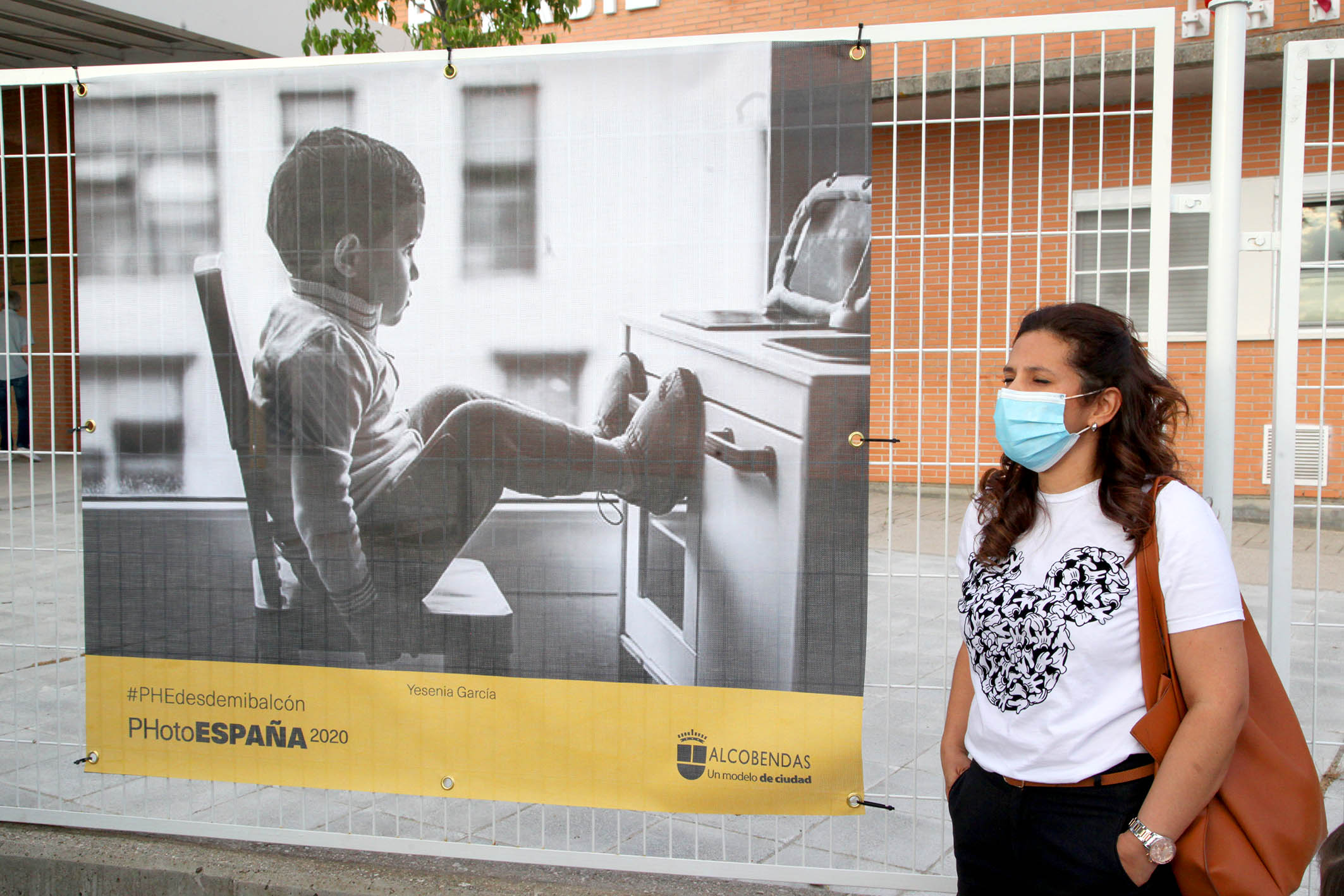 ‘#PHEdesdemibalcón’: Expuestas al aire libre las 50 fotografías de ciudadanos de Alcobendas realizadas durante el confinamiento ‘#PHEdesdemibalcón’: Expuestas al aire libre las 50 fotografías de ciudadanos de Alcobendas realizadas durante el confinamiento