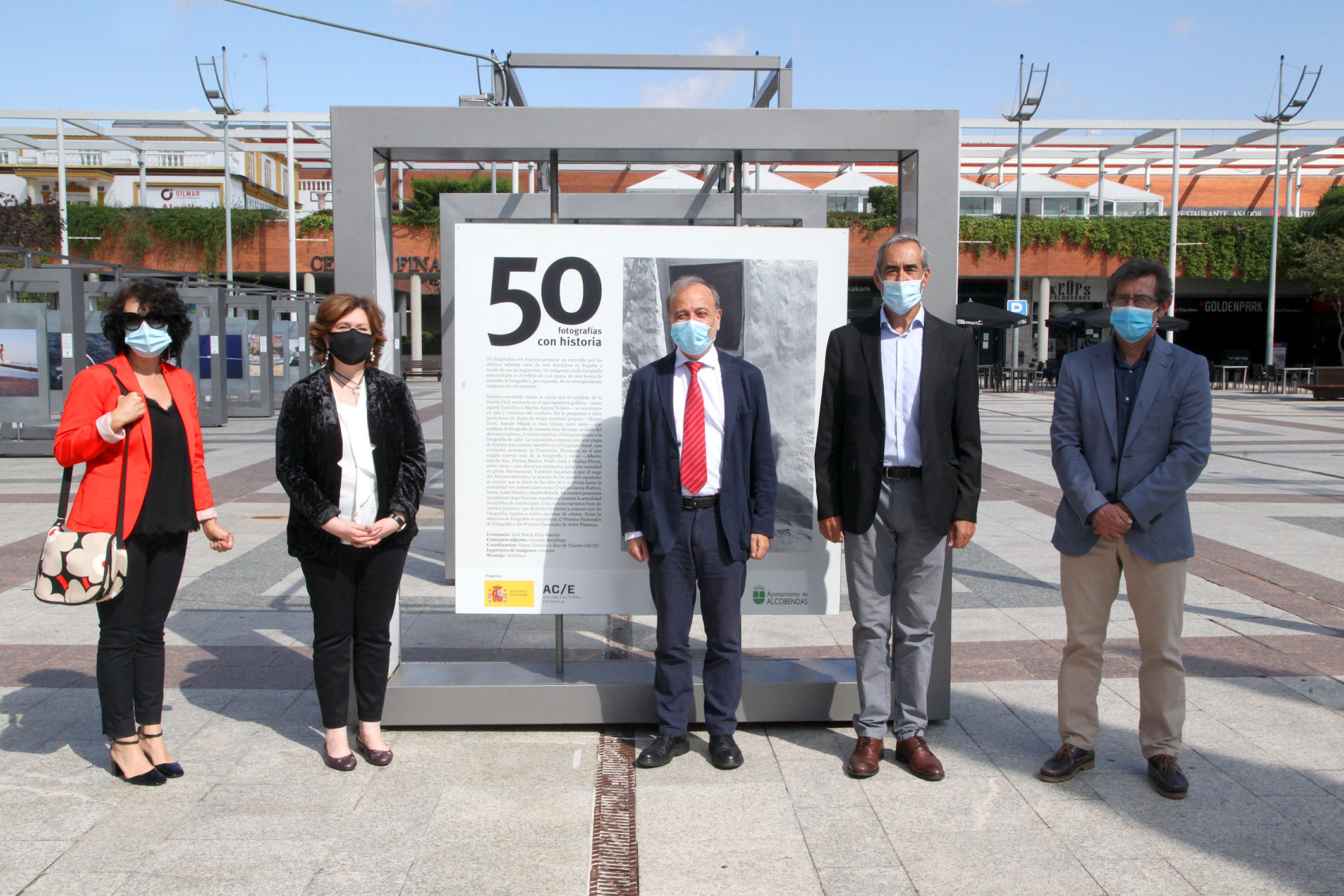 Ya puede visitarse en la Plaza Mayor de Alcobendas la exposición ’50 fotografías con historia’ Ya puede visitarse en la Plaza Mayor de Alcobendas la exposición ’50 fotografías con historia’