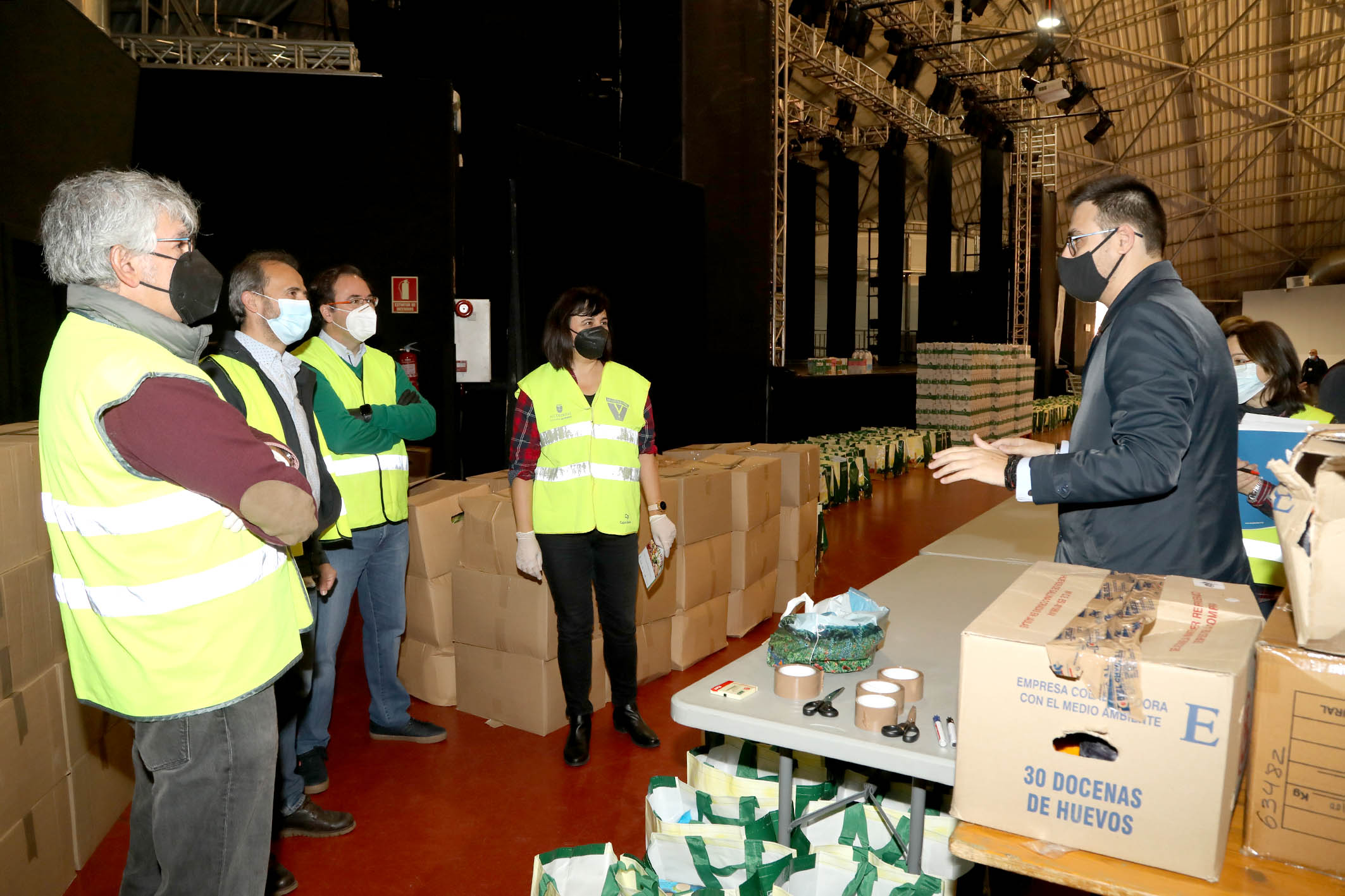 Entregadas cajas con alimentos saludables, frutas y verduras a 270 familias de Alcobendas Entregadas cajas con alimentos saludables, frutas y verduras a 270 familias de Alcobendas