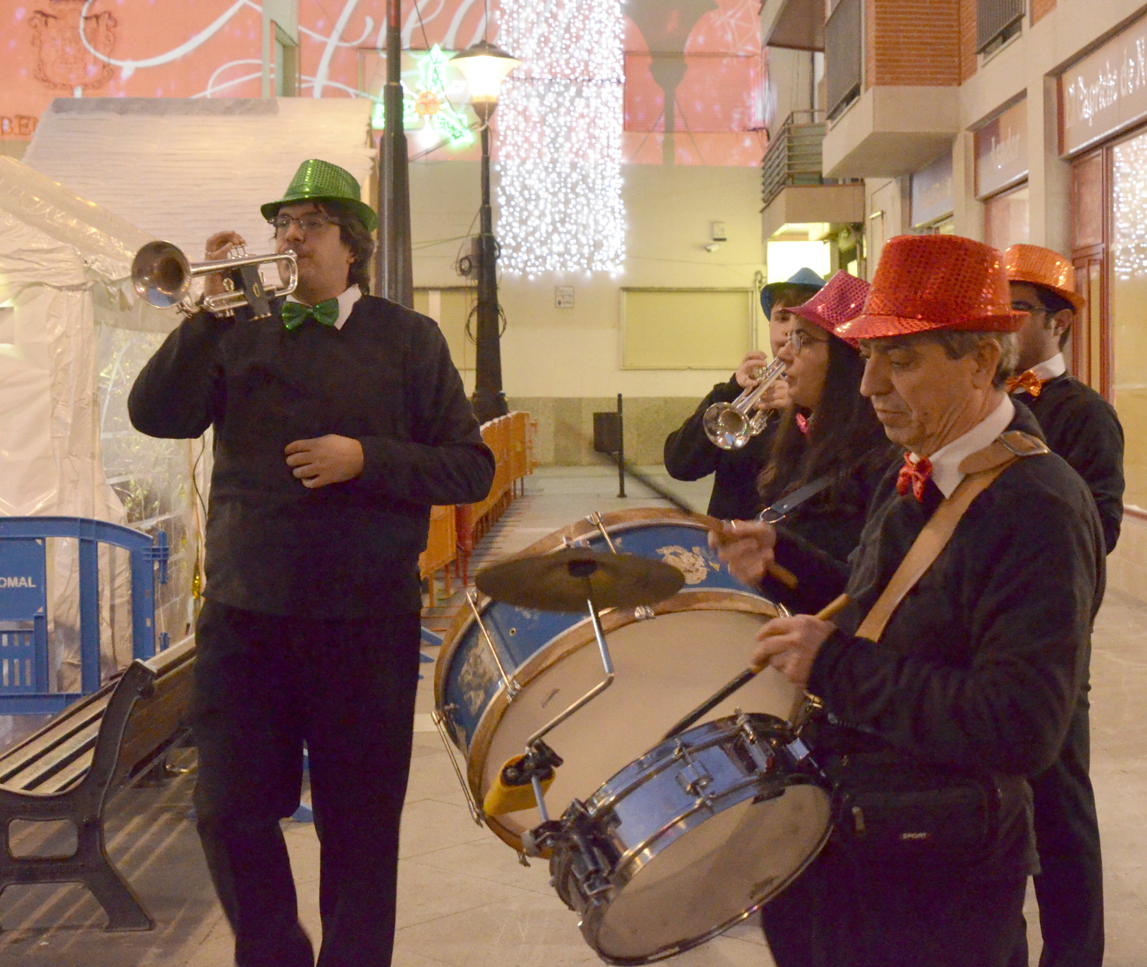 Navidad en comercios, calles, parques y plazas Navidad en comercios, calles, parques y plazas