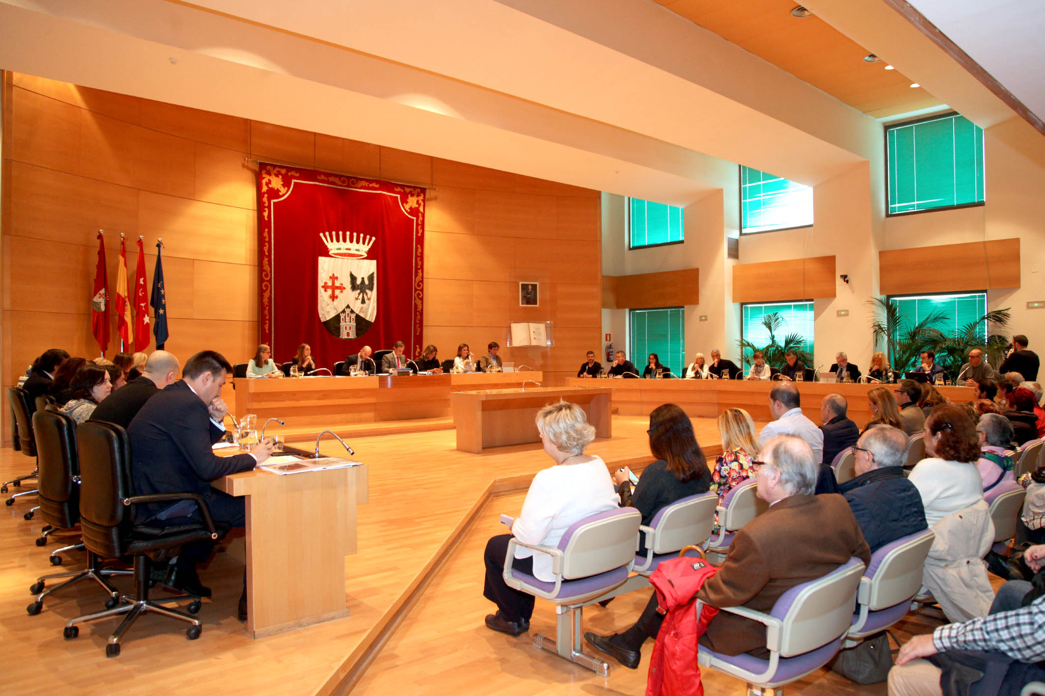 El pleno extraordinario aprueba el desarrollo de 8.600 nuevas viviendas en Alcobendas, el 45% de protección oficial y mil de alquiler social dotacional El pleno extraordinario aprueba el desarrollo de 8.600 nuevas viviendas en Alcobendas, el 45% de protección oficial y mil de alquiler social dotacional
