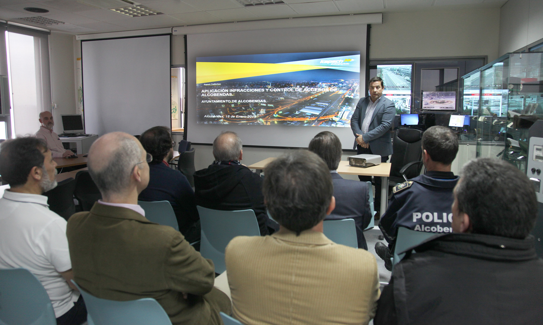 En marcha el nuevo sistema de reconocimiento de matrículas en el Polígono Industrial y el Parque Empresarial Valdelacasa de Alcobendas En marcha el nuevo sistema de reconocimiento de matrículas en el Polígono Industrial y el Parque Empresarial Valdelacasa de Alcobendas