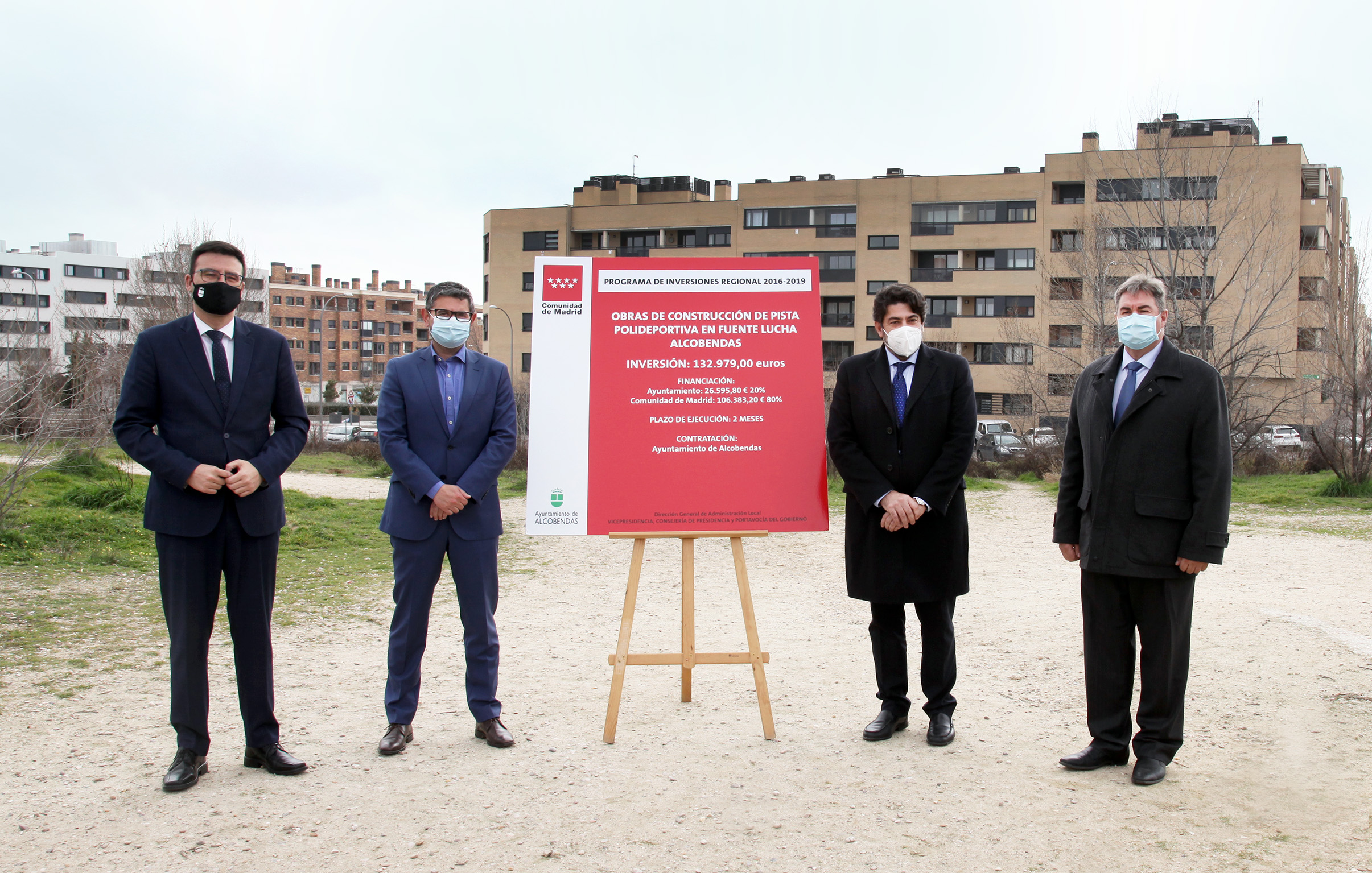 El Ayuntamiento construirá una nueva pista polideportiva en Fuente Lucha El Ayuntamiento construirá una nueva pista polideportiva en Fuente Lucha