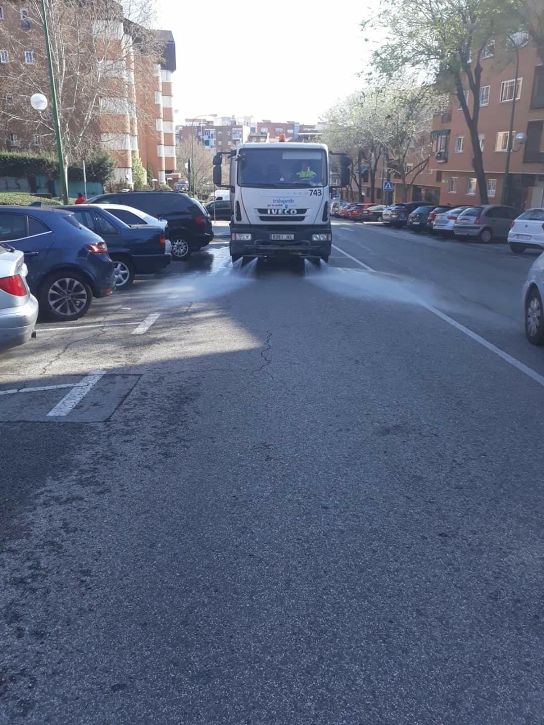 Alcobendas realiza una operación intensiva de limpieza por la crisis del coronavirus Alcobendas realiza una operación intensiva de limpieza por la crisis del coronavirus