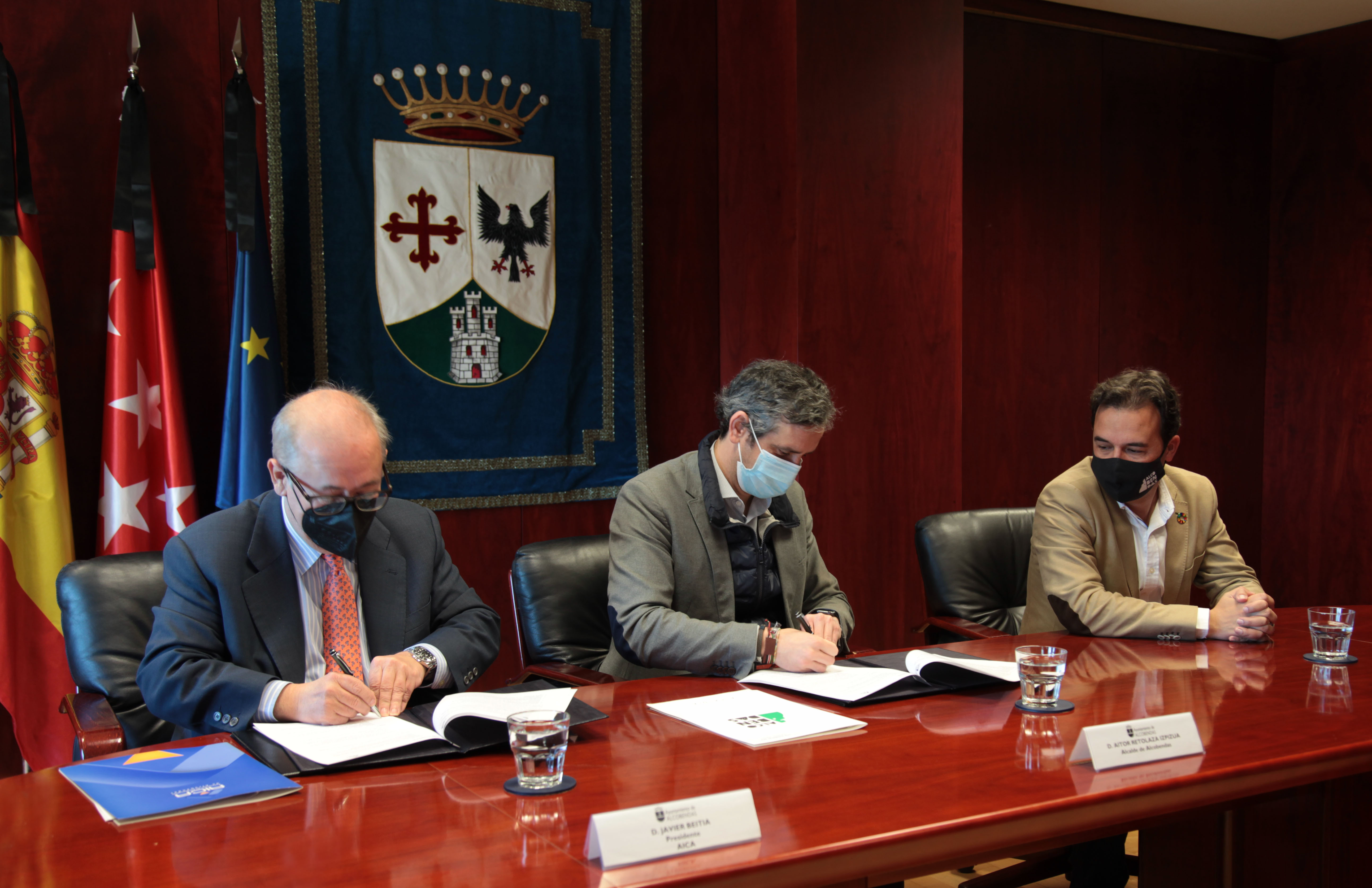 Los servicios discrecionales van a los tres parques empresariales de la ciudad