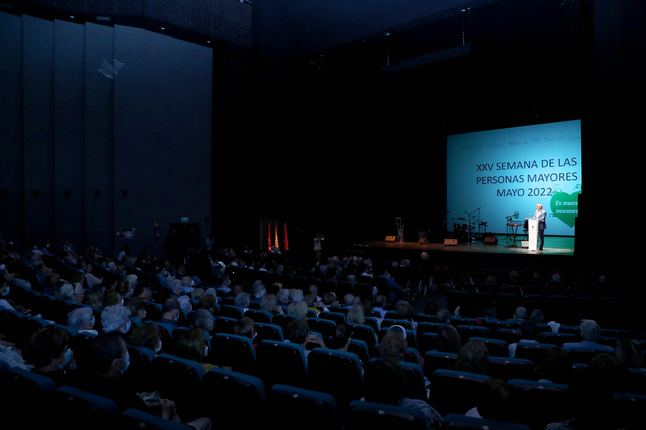 El vicealcalde interviniendo en el Homenaje a las Personas Mayores