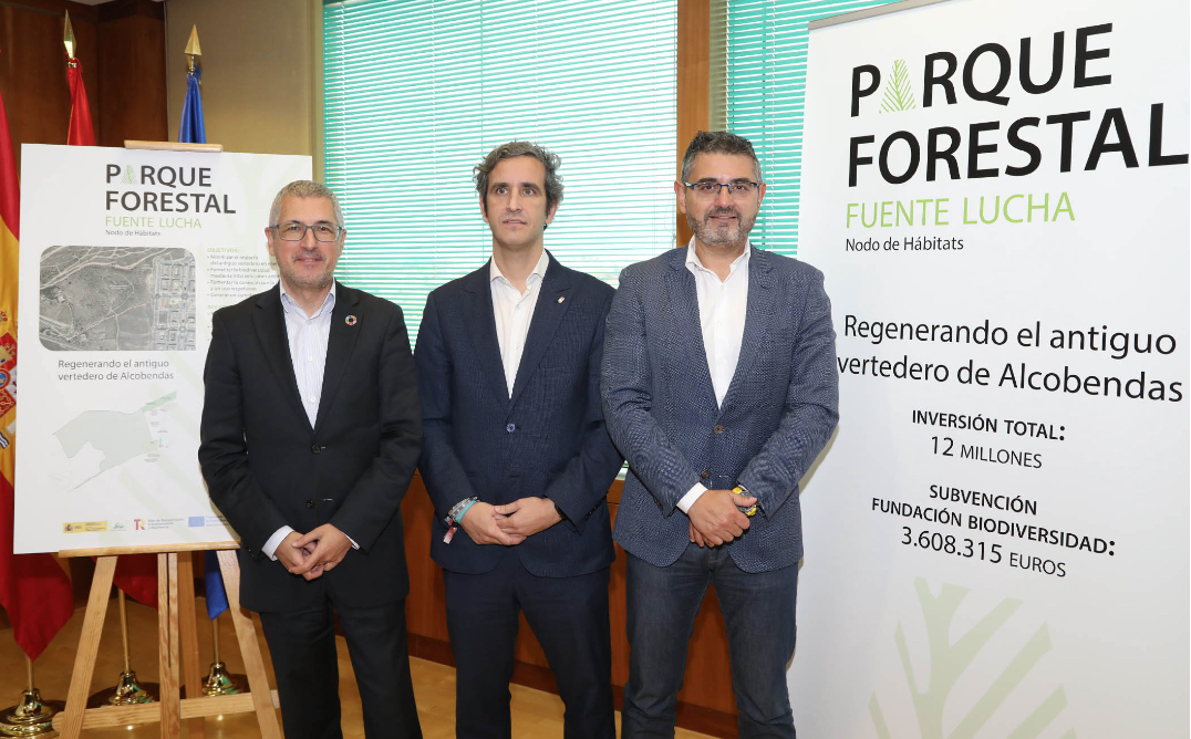 La presentación del parque forestal ha contado con el secretario de Estado de Medio Ambiente, Hugo Morán