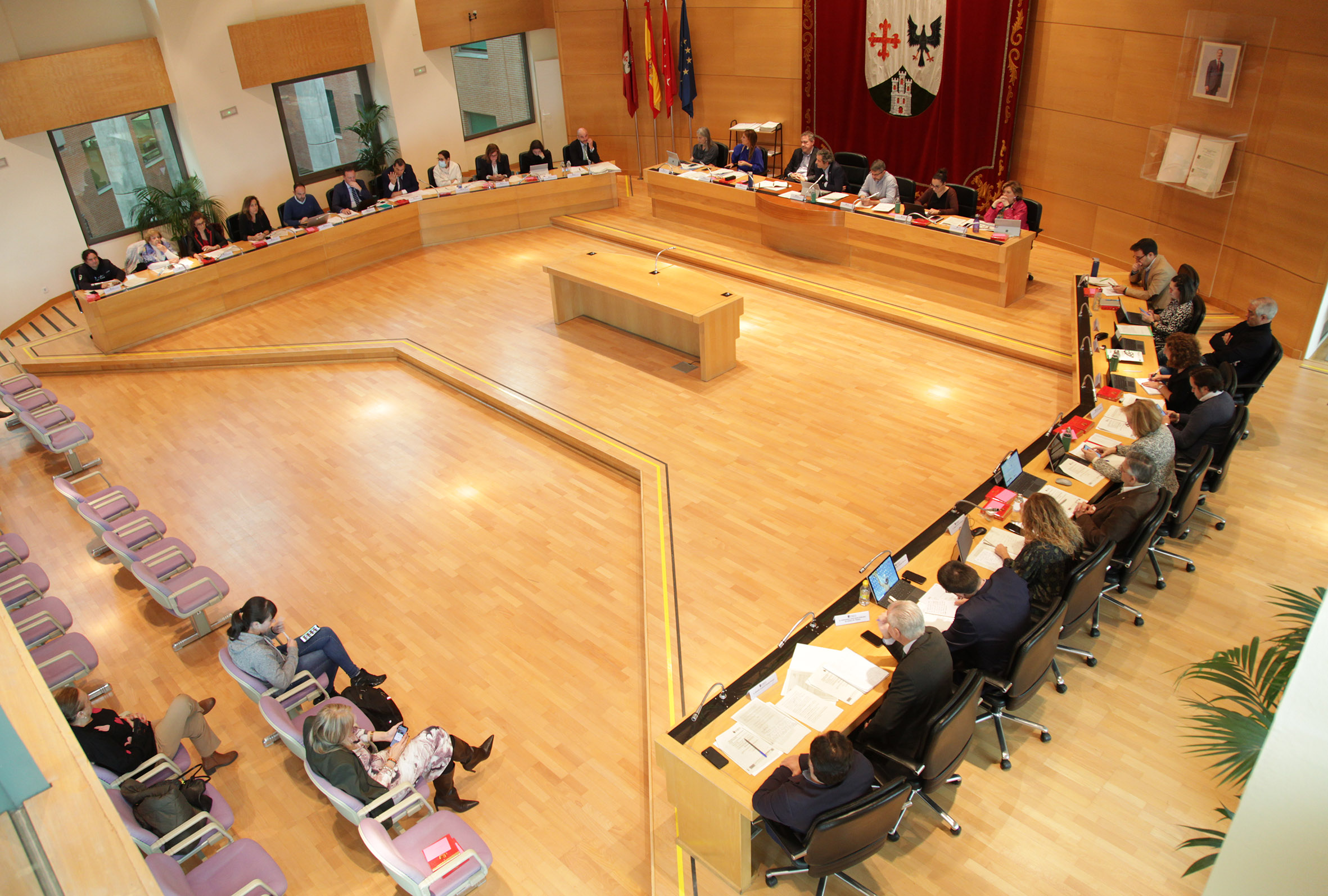 Los concejales durante el último pleno de 2022