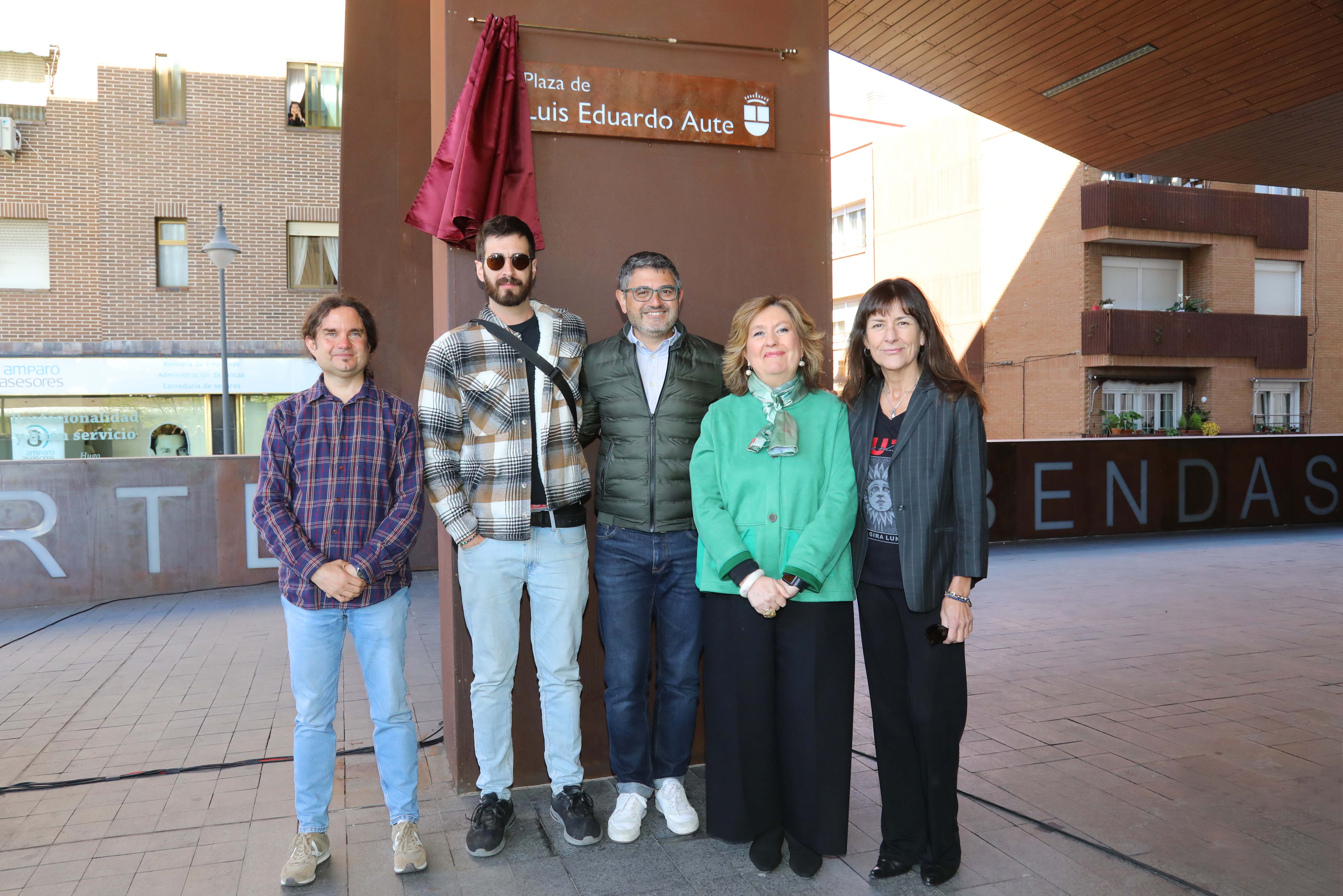 Acto de denominación de la Plaza Luis Eduardo Aute en el Centro de Arte