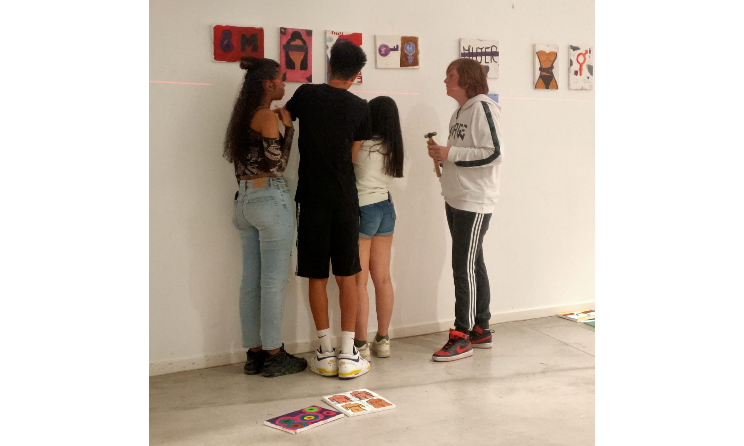 Exposición Akuario pinta mujer_6