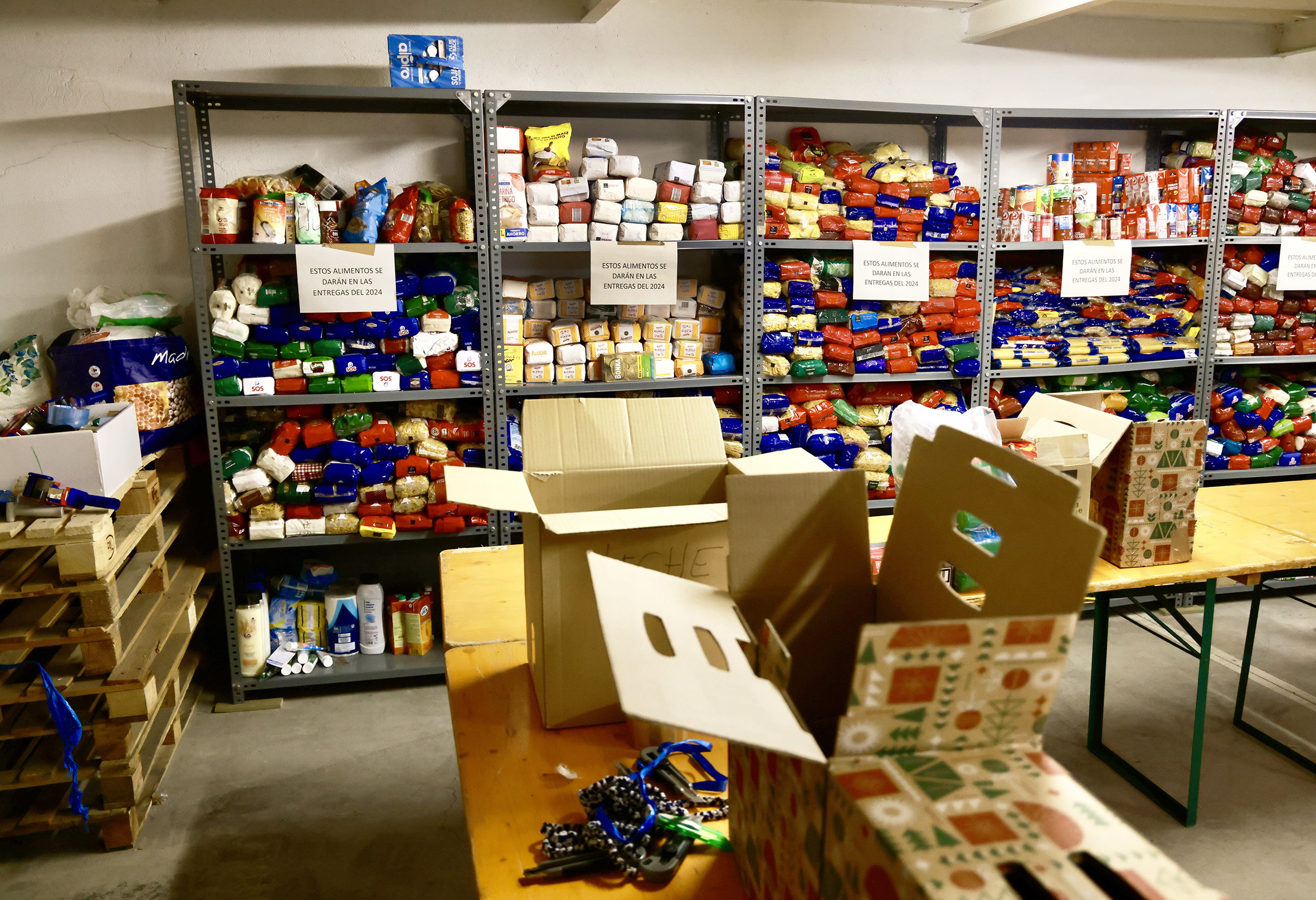 El almacén con los alimentos y donaciones recibidas
