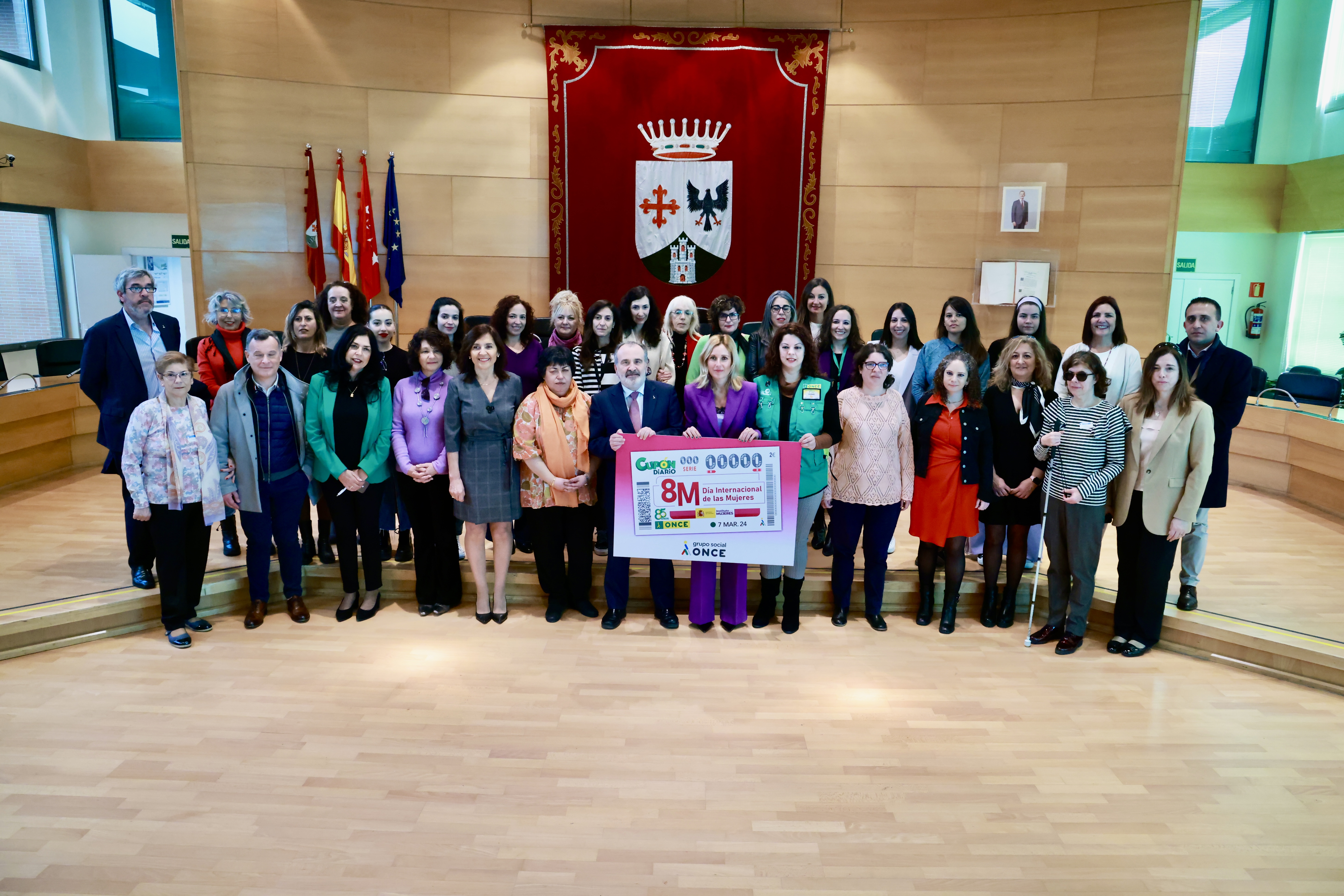 Presentación cupon ONCE Día de la Mujer