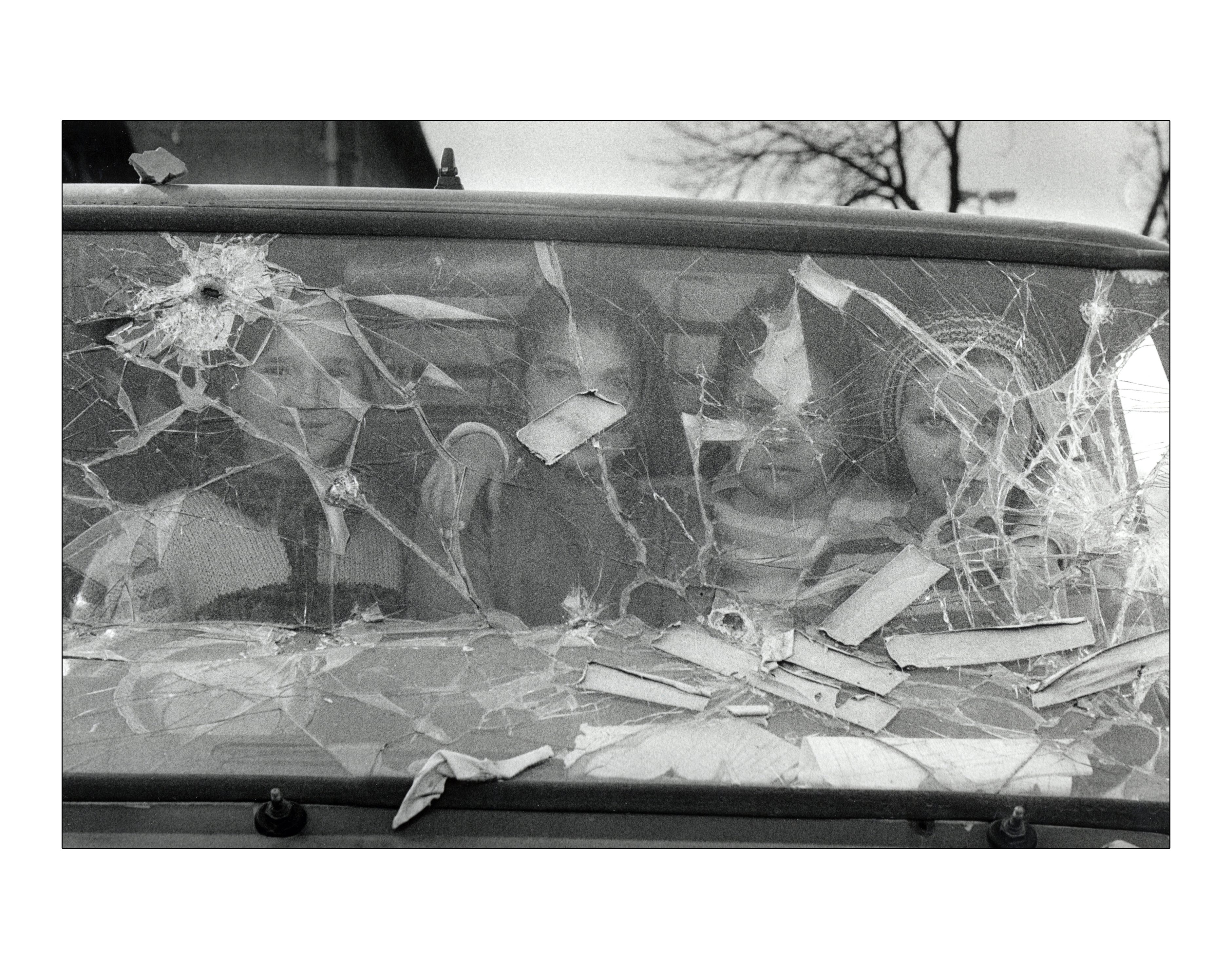 GERVASIO SANCHEZ.Cuatro niñasUATRO NIÑAS.Sarajevo, Bosnia-Herzegovina. 1994