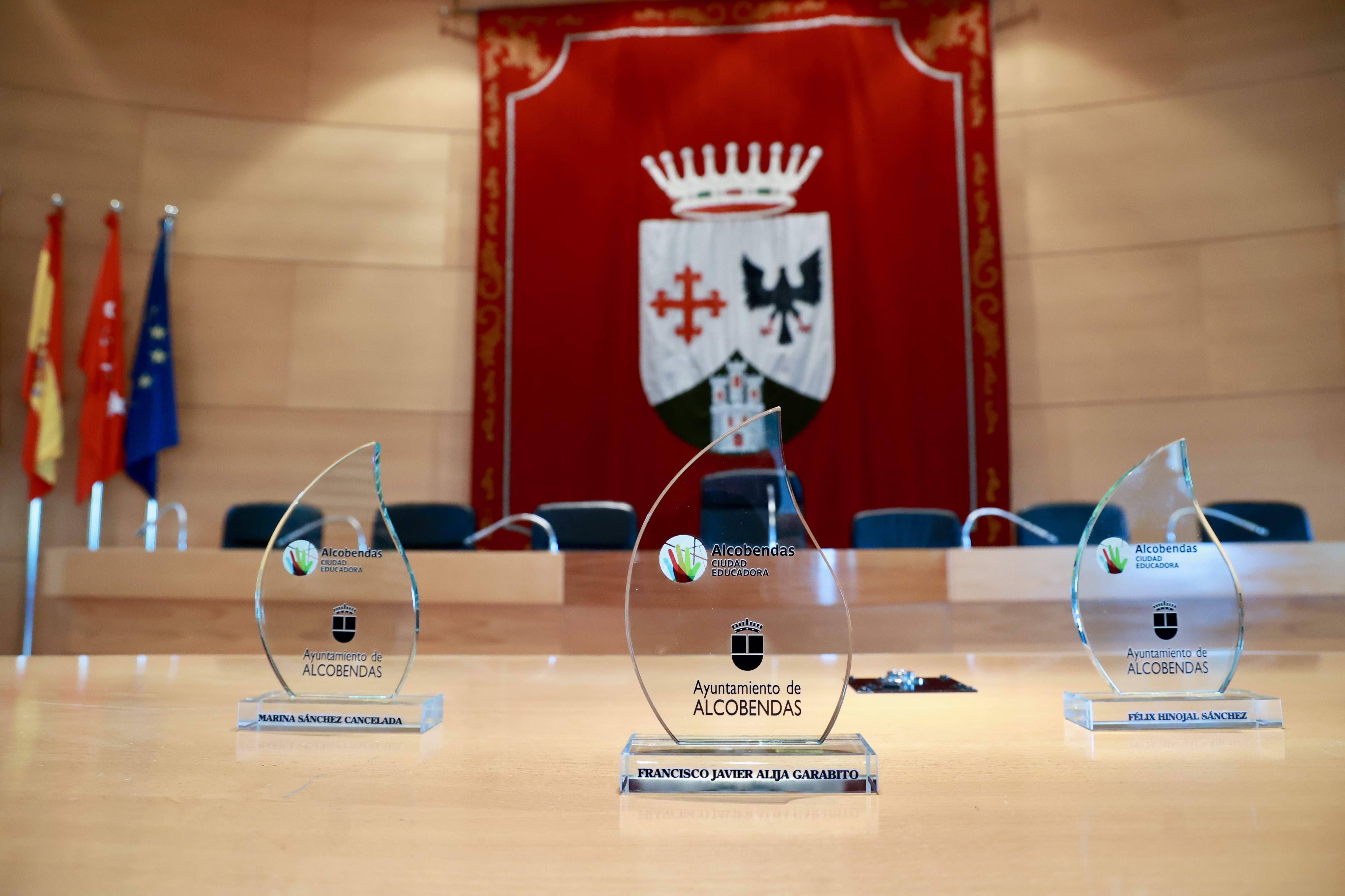 El homenaje se ha celebrado coincidiendo con las celebraciones de 'Alcobendas Ciudad Educadora'