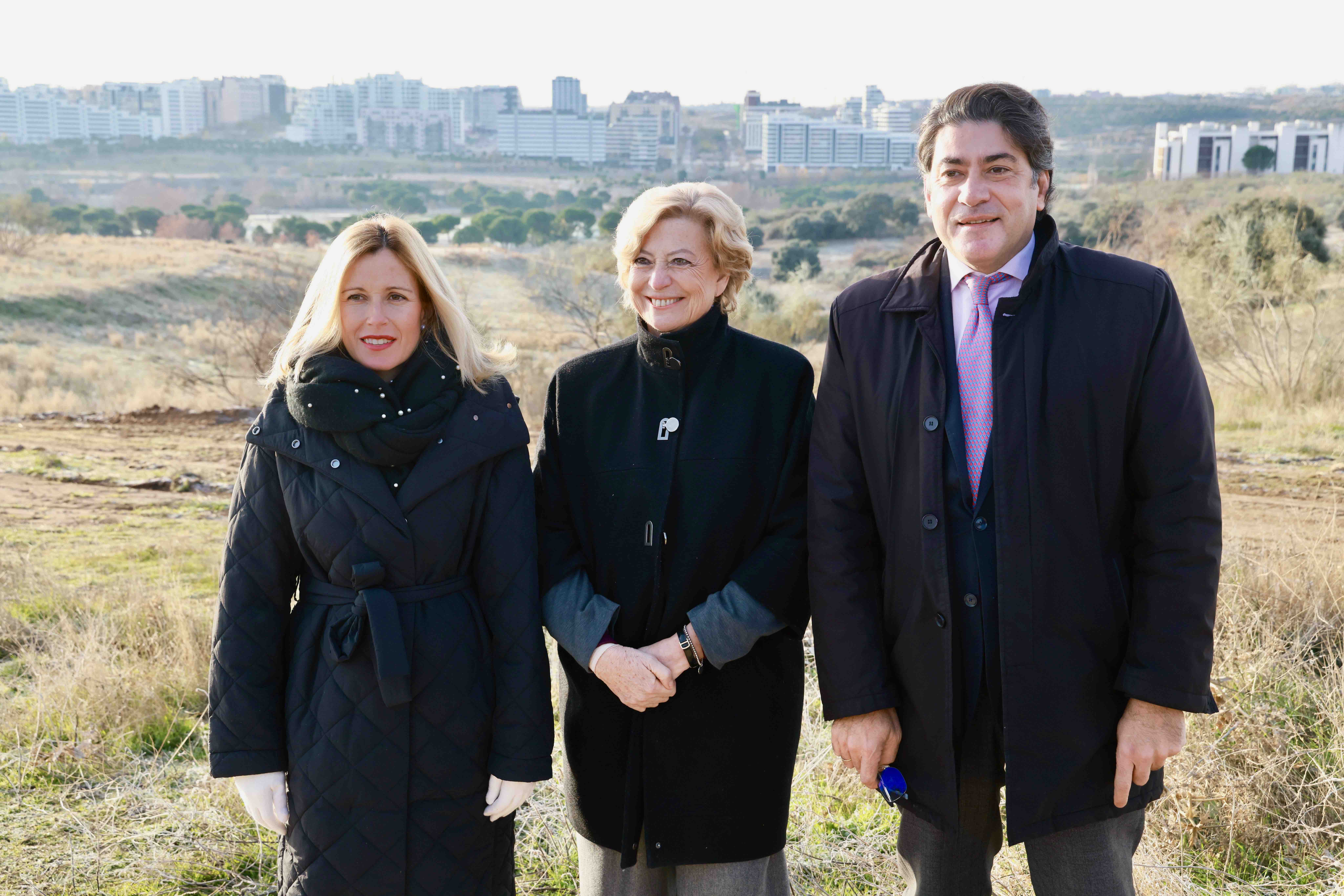 Tras la firma del acta, comenzarán las obras de urbanización, que priorizan este nuevo vial.