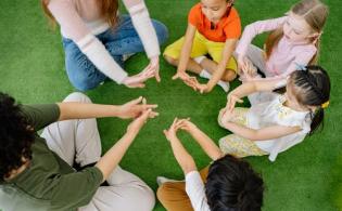 imagen recurso clubes infantiles juegos niños infancia