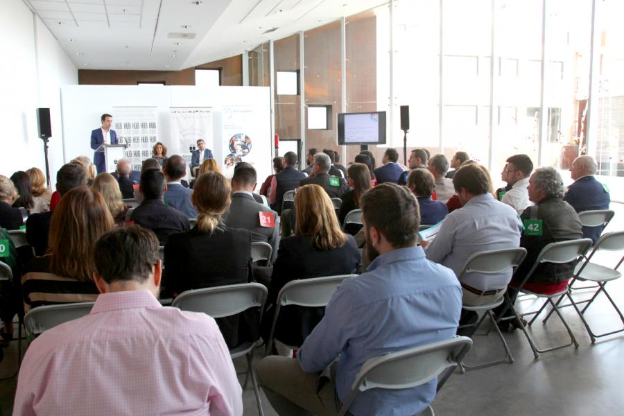 Evento visto desde detrás del público