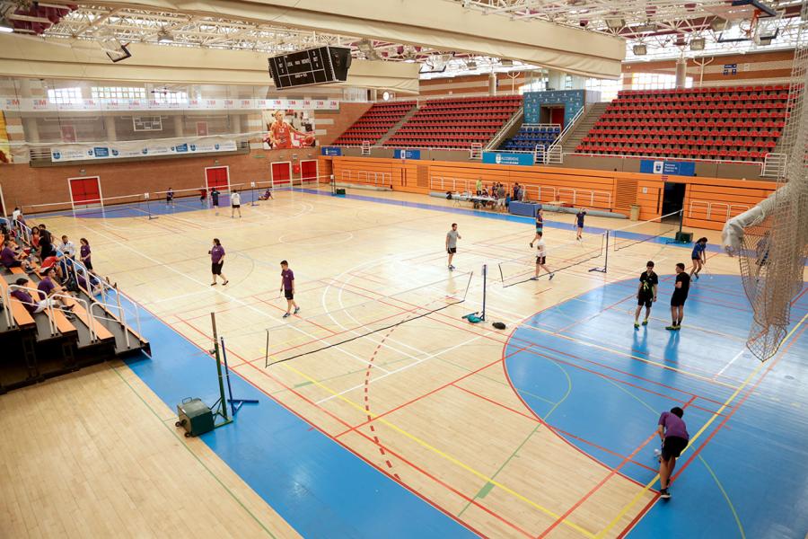 IIº Torneo de Badminton de Alcobendas ARAPA -  Los jugadores en la pista.