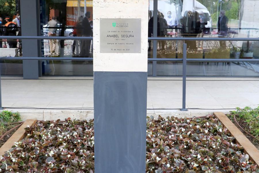  Busto Anabel Segura .