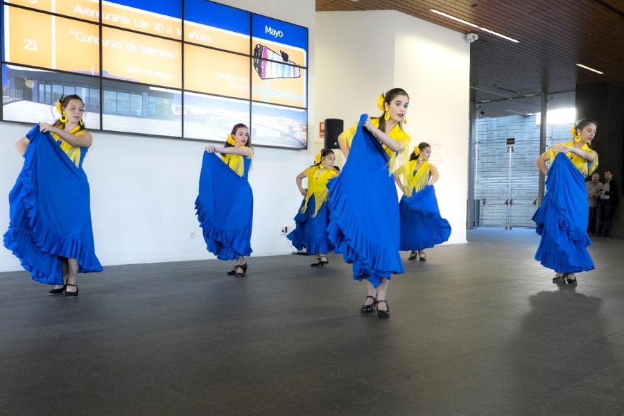 Flashmob en el Centro de Arte de Alcobendas - Bailarinas.