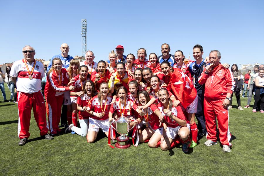 Final Fútbol Femenino Campeonato de España Selecciones Territoriales - Posado de las ganadoras.