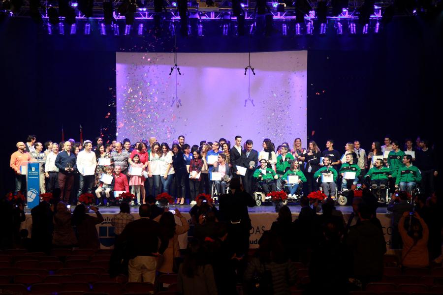 Gala del Deporte 2016 -  Los premiados en el escenario.