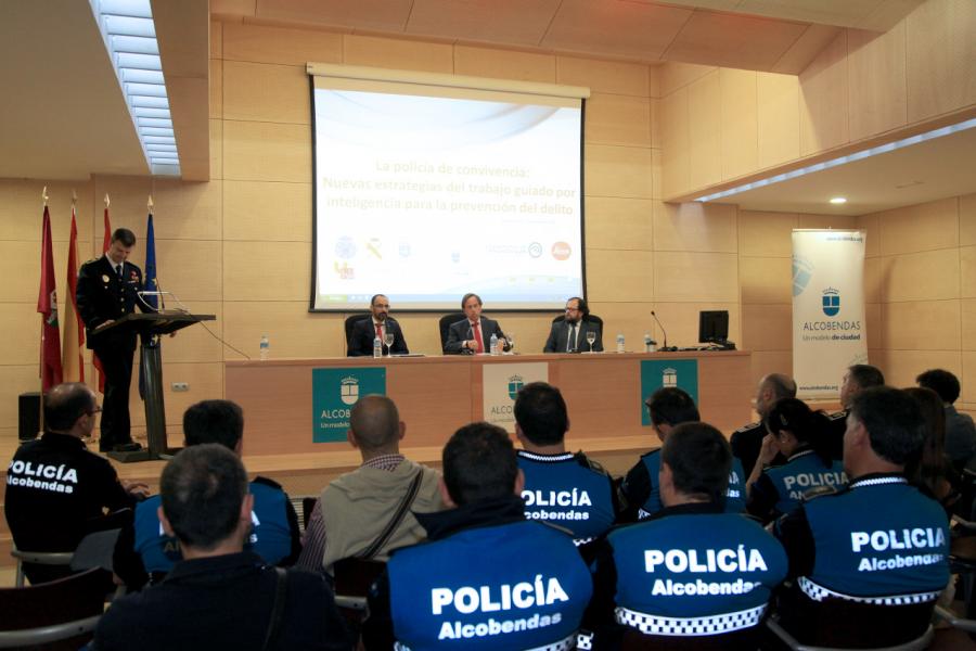 Inauguración Jornada "La Policía de Convivencia" -  Panorámica de todos los asistentes.