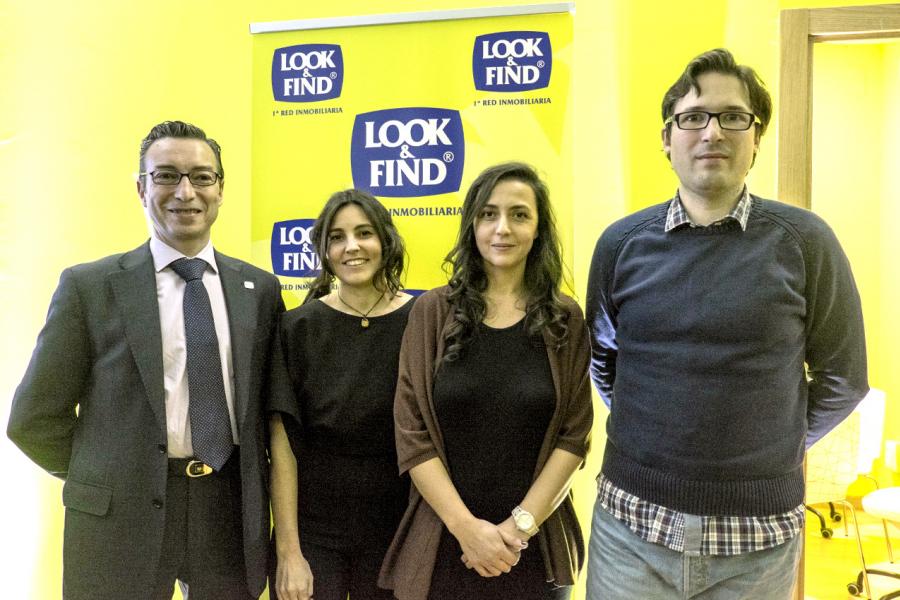 Presentación Nueva Tienda Look & Find - Imagen de personas posando.