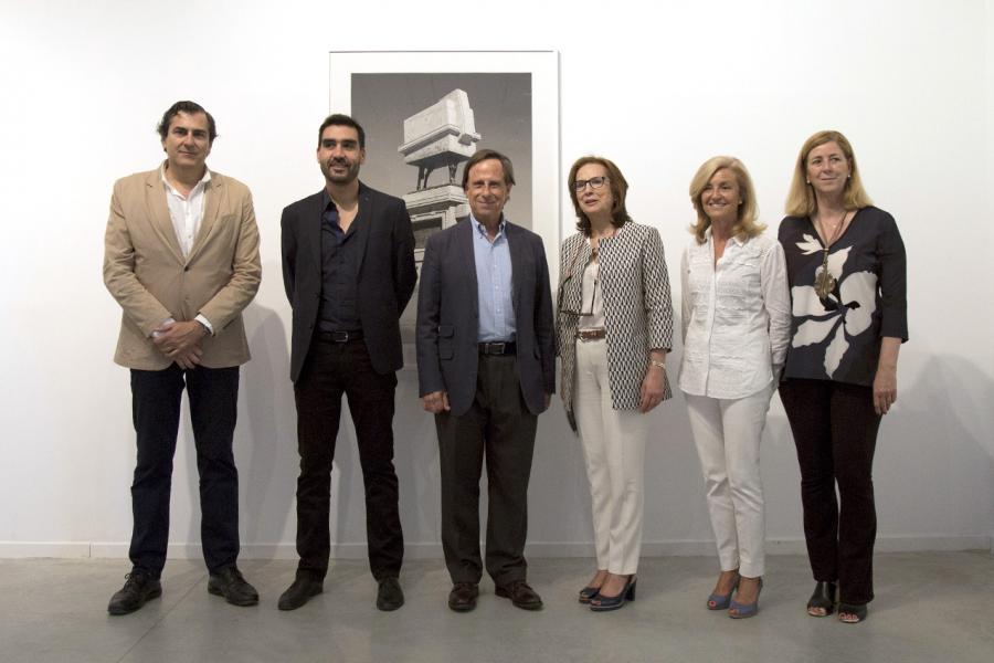 Alcalde Ignacio de Vinuesa, artista Andrés Durán y Representante del consistorio.