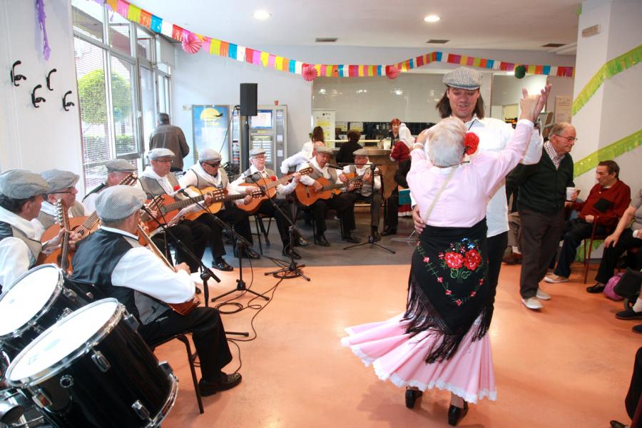 Pareja bailando