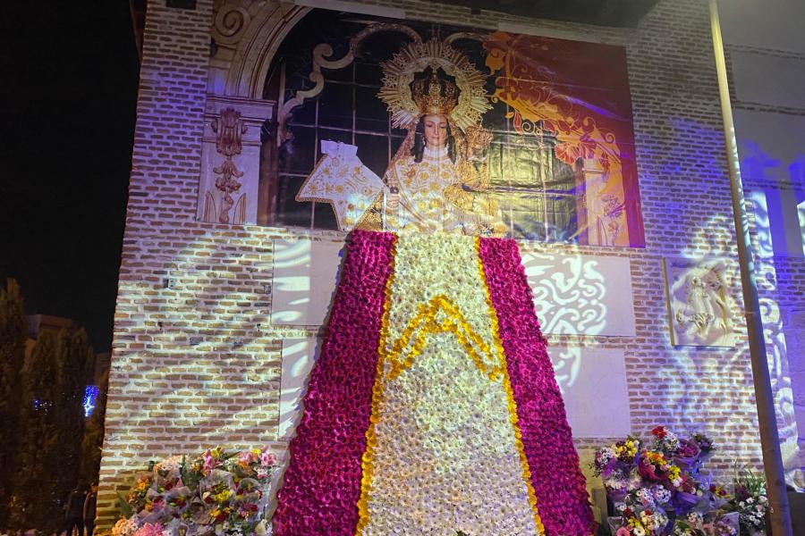 Ofrenda floral 2024, imagen de la virgen de la paz