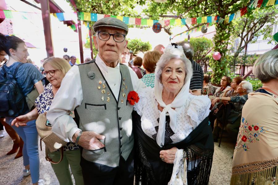 San Isidro 2024 - Verbena, pareja de chulapos