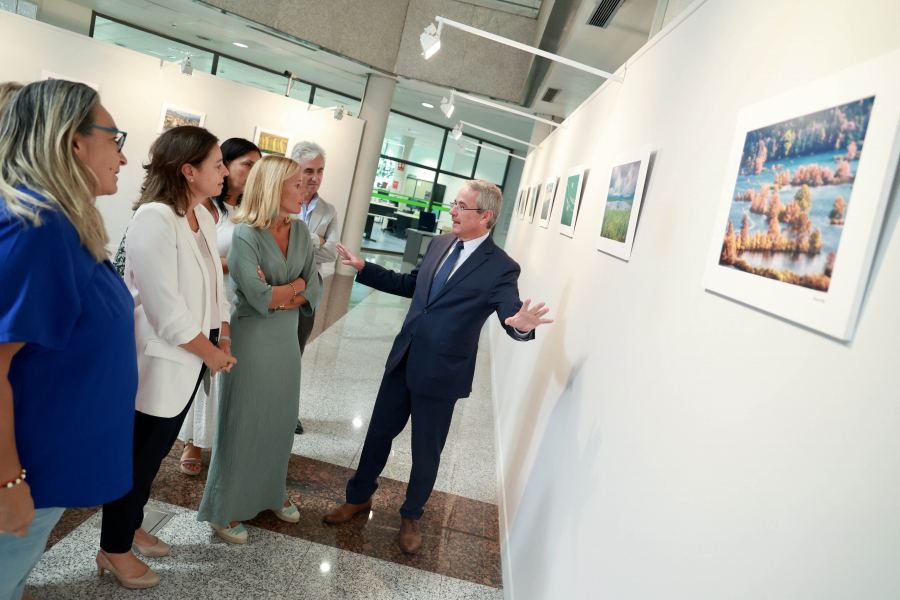 Inauguración exposición fotográfica "Maravillas de Eslovenia", visita