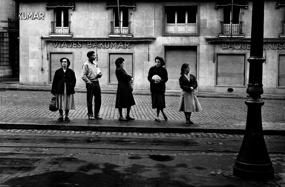 Ramón Masats. Las Ramblas, Barcelona, ca. 1959-1965.jpg Ramón Masats.