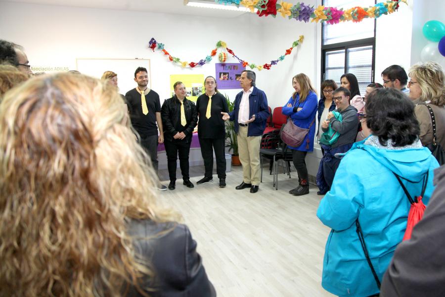 La Asociación de Personas con Discapacidad Intelectual Límite de Alcobendas recibe un local municipal para sus actividades La Asociación de Personas con Discapacidad Intelectual Límite de Alcobendas recibe un local municipal para sus actividades