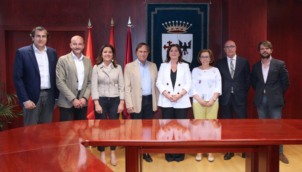 El Ayuntamiento de Alcobendas cede un local en el Distrito Centro a la Hermandad de Nuestra Señora de la Paz El Ayuntamiento de Alcobendas cede un local en el Distrito Centro a la Hermandad de Nuestra Señora de la Paz