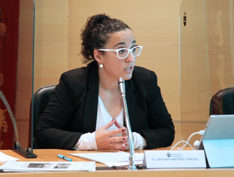 La concejal de Mantenimiento, Cristina Martínez Concejo, da cuenta ante el Pleno de la gestión realizada por el Ayuntamiento durante la borrasca Filomena La concejal de Mantenimiento, Cristina Martínez Concejo, da cuenta ante el Pleno de la gestión realizada por el Ayuntamiento durante la borrasca Filomena