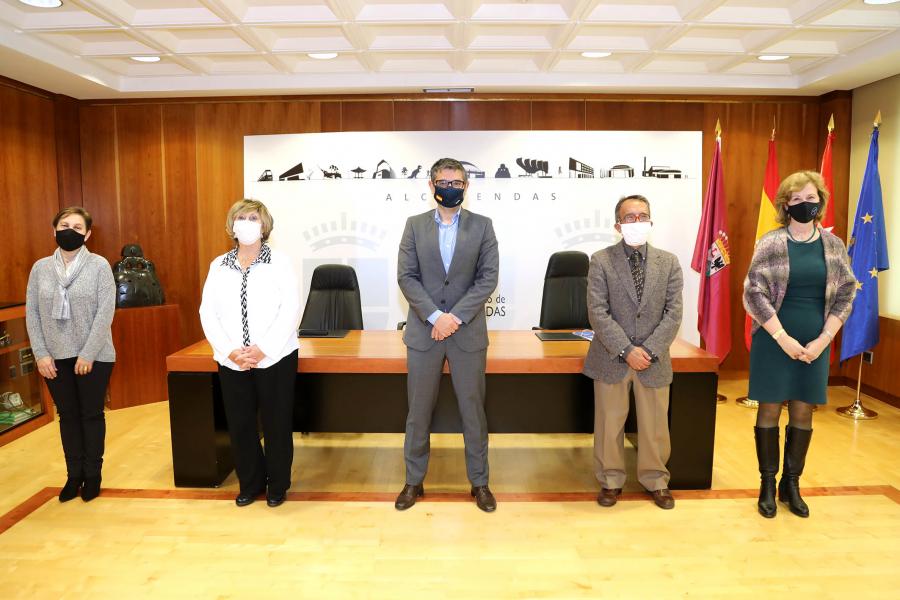 Alcobendas renueva sus acuerdos con cinco asociaciones de carácter social Alcobendas renueva sus acuerdos con cinco asociaciones de carácter social