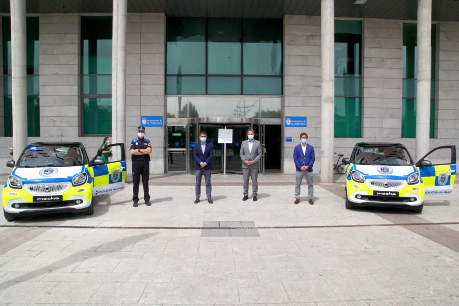 Motor Mecha cede dos vehículos eléctricos a la Policía Local de Alcobendas Motor Mecha cede dos vehículos eléctricos a la Policía Local de Alcobendas