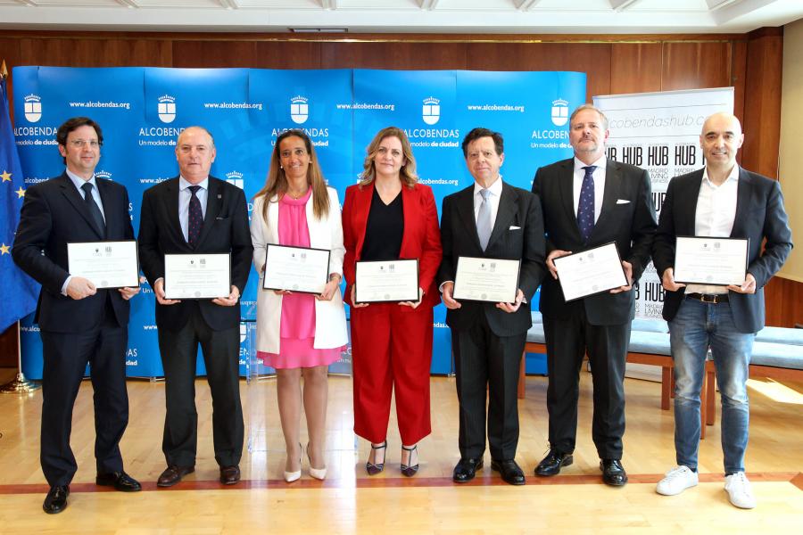 El Ayuntamiento de Alcobendas y Alcobendas HUB designan a los primeros Embajadores Empresariales de Alcobendas El Ayuntamiento de Alcobendas y Alcobendas HUB designan a los primeros Embajadores Empresariales de Alcobendas