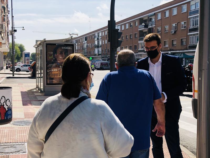 El vicealcalde de Alcobendas visita las zonas afectadas por las restricciones de movilidad El vicealcalde de Alcobendas visita las zonas afectadas por las restricciones de movilidad