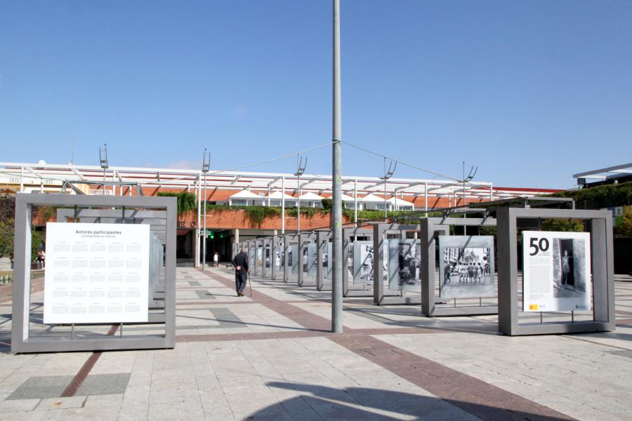 Ya puede visitarse en la Plaza Mayor de Alcobendas la exposición ’50 fotografías con historia’ Ya puede visitarse en la Plaza Mayor de Alcobendas la exposición ’50 fotografías con historia’