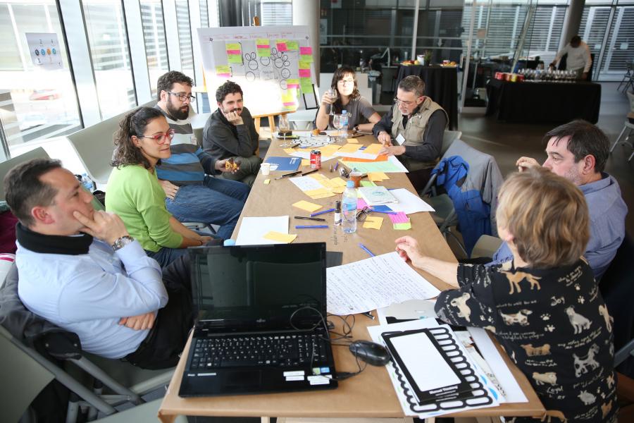 Una veintena de propuestas sobre movilidad surgen del primer laboratorio de ideas sobre retos de ciudad Una veintena de propuestas sobre movilidad surgen del primer laboratorio de ideas sobre retos de ciudad