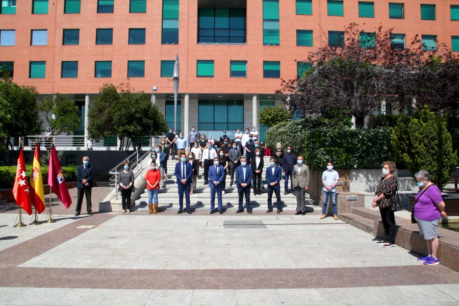 Alcobendas ha guardado un minuto de silencio en memoria de las víctimas del COVID-19 Alcobendas ha guardado un minuto de silencio en memoria de las víctimas del COVID-19
