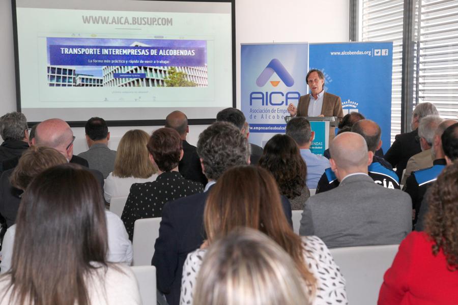 El Ayuntamiento de Alcobendas y AICA digitalizan el Transporte Interempresas para mejorar la movilidad de los trabajadores El Ayuntamiento de Alcobendas y AICA digitalizan el Transporte Interempresas para mejorar la movilidad de los trabajadores