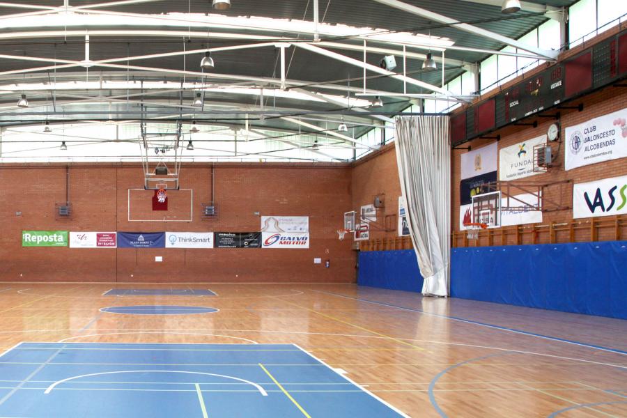 El pabellón deportivo Antela Parada estrena nuevo pavimento de tarima flotante El pabellón deportivo Antela Parada estrena nuevo pavimento de tarima flotante
