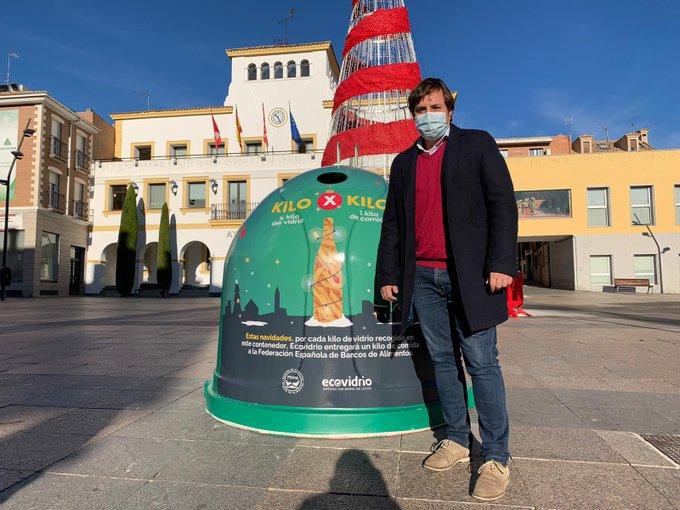 Alcobendas y Ecovidrio retan a los ciudadanos a intercambiar el vidrio reciclado por alimentos Alcobendas y Ecovidrio retan a los ciudadanos a intercambiar el vidrio reciclado por alimentos
