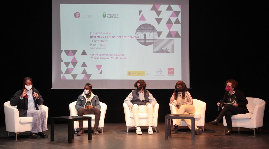 jovenes exclusion1.jpg jovenes exclusion1