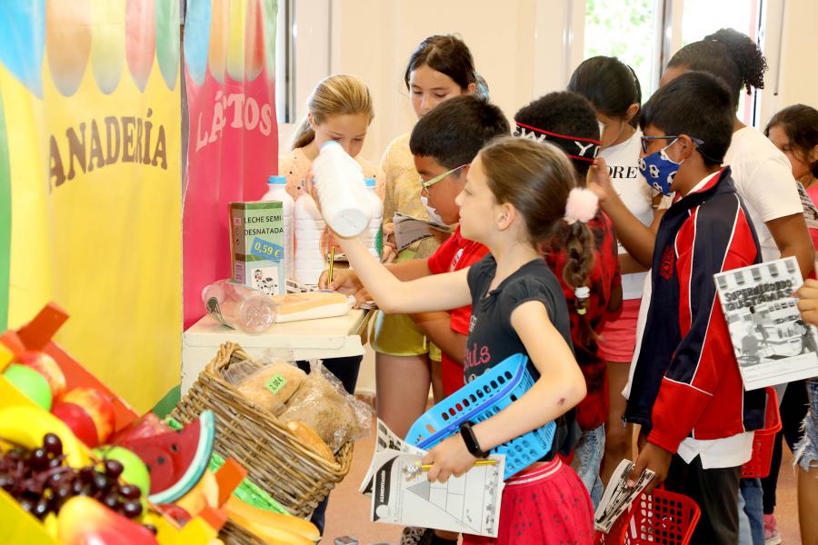 Taller Supermercado Niños Consumo 1.jpg Los alumnos aprenden a ser 'consumidores responsables'