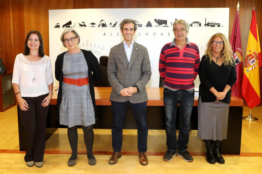 Convenios Bienestar Social ADILASS y Cruz Roja.jpg Convenios Bienestar Social ADILASS y Cruz Roja